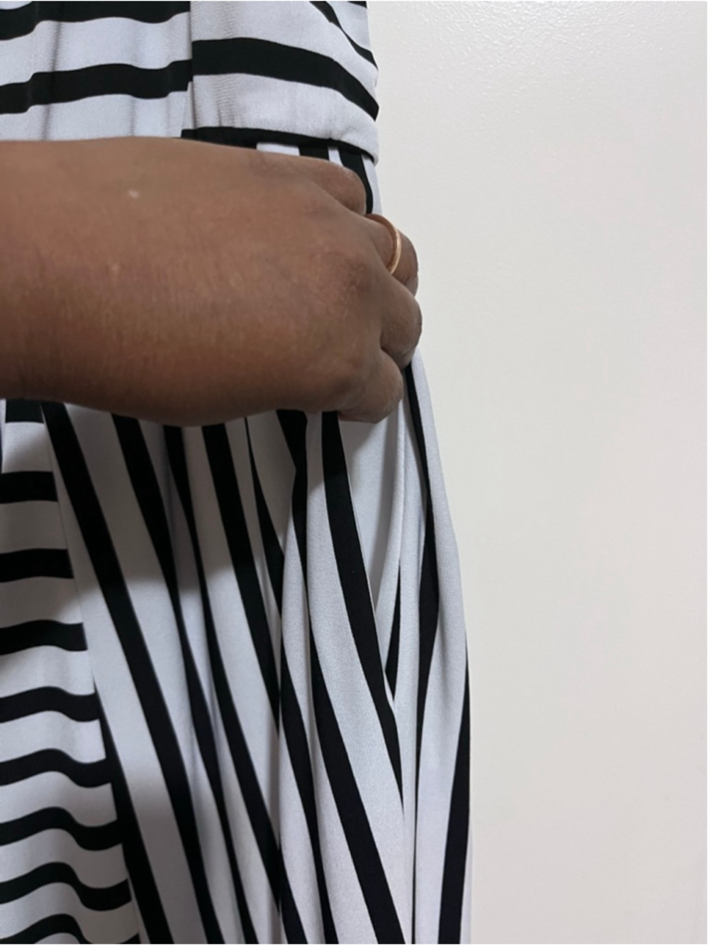 EUC Women's Alfani Plus Size 22W Black & White Striped Sleeveless Dress - Picture 3 of 6